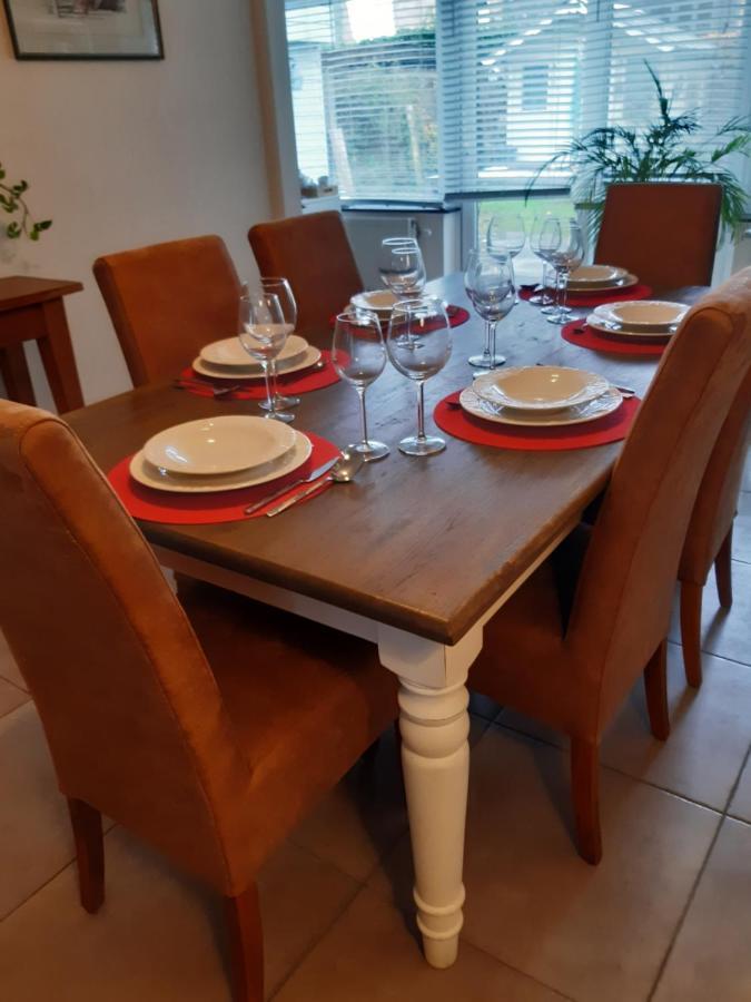 Willa Our Lily House, Een Gezellig Familiehuis In Rustige Omgeving Brugia Zewnętrze zdjęcie