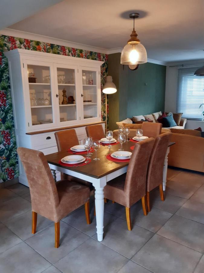 Willa Our Lily House, Een Gezellig Familiehuis In Rustige Omgeving Brugia Zewnętrze zdjęcie
